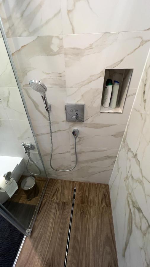 Apartamento The Sixth - Self Check-In Tukums Exterior foto